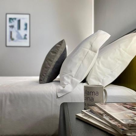 Hotel Gardenia Fiera Cermenate エクステリア 写真