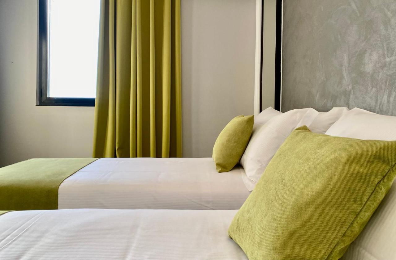 Hotel Gardenia Fiera Cermenate エクステリア 写真