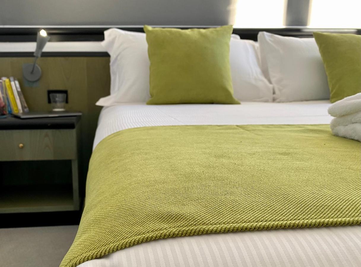 Hotel Gardenia Fiera Cermenate エクステリア 写真