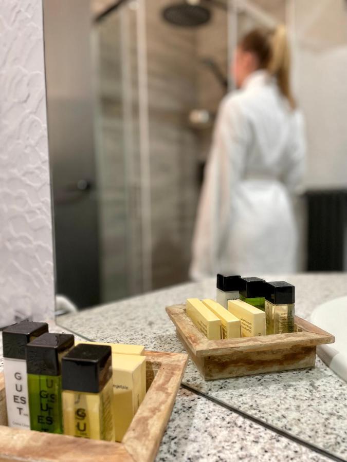 Hotel Gardenia Fiera Cermenate エクステリア 写真